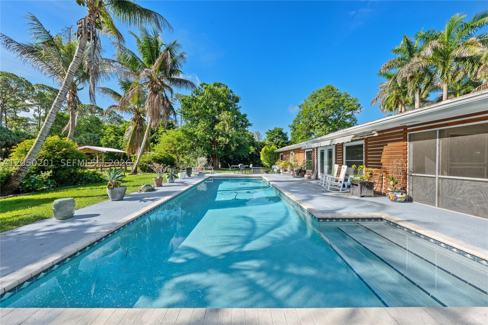1068 D Rd, Loxahatchee FL 33470