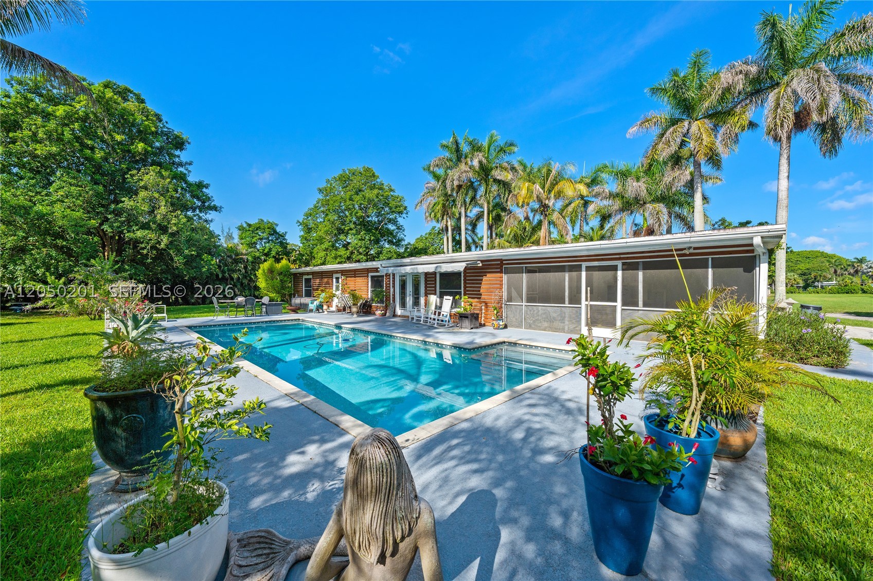 1068 D Rd, Loxahatchee FL 33470