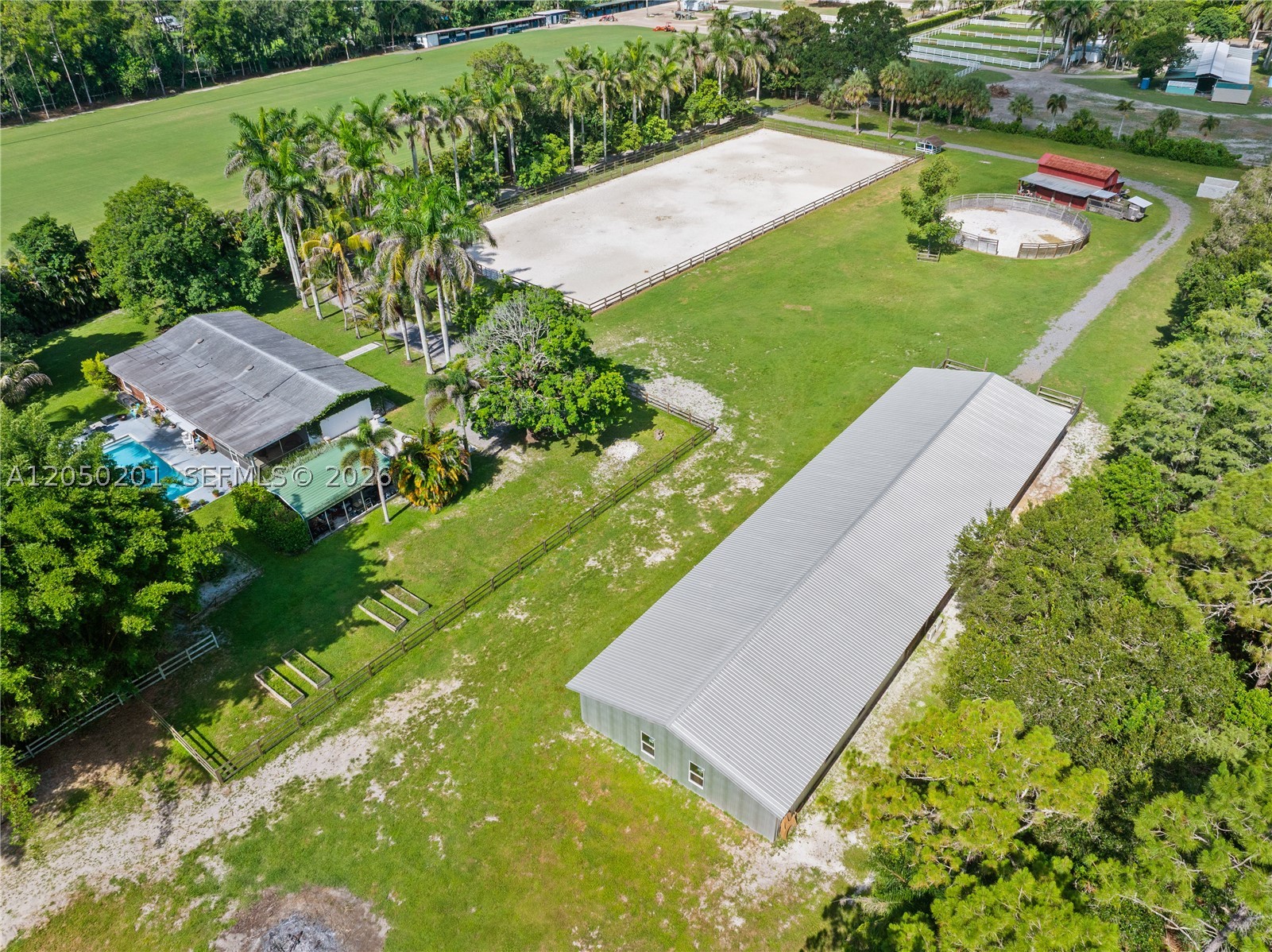 1068 D Rd, Loxahatchee FL 33470