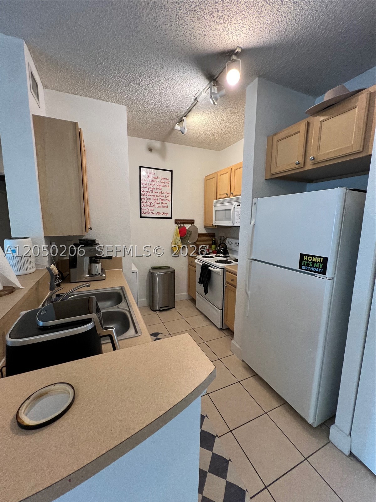 6001 SW 70th St #421, South Miami FL 33143