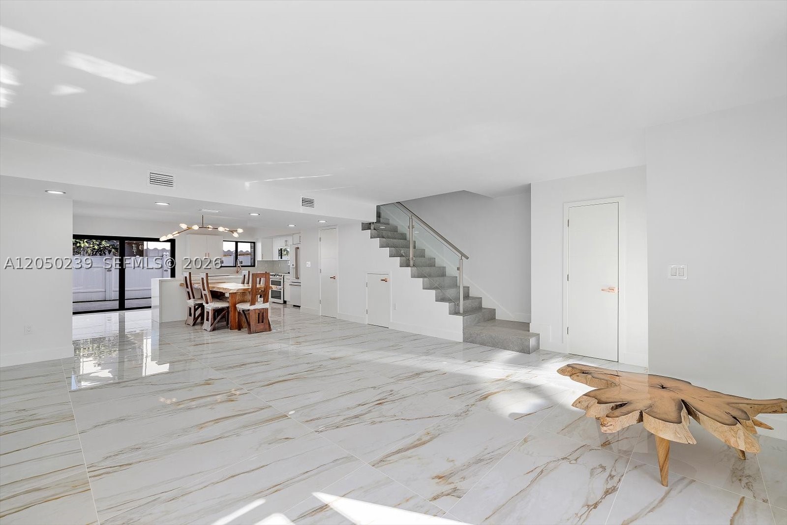 16449 NE 26 Ave #16, North Miami Beach FL 33160