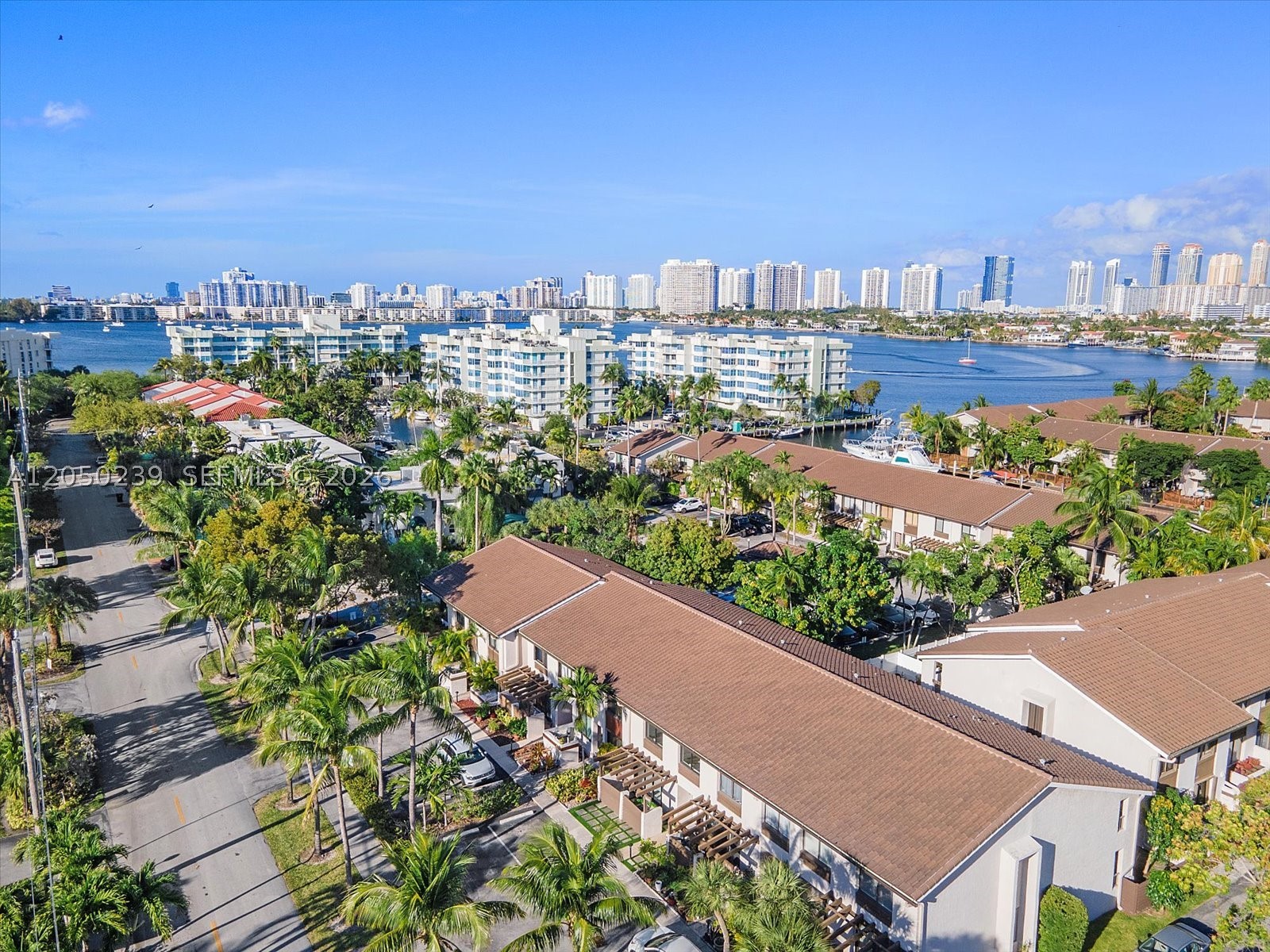 16449 NE 26 Ave #16, North Miami Beach FL 33160