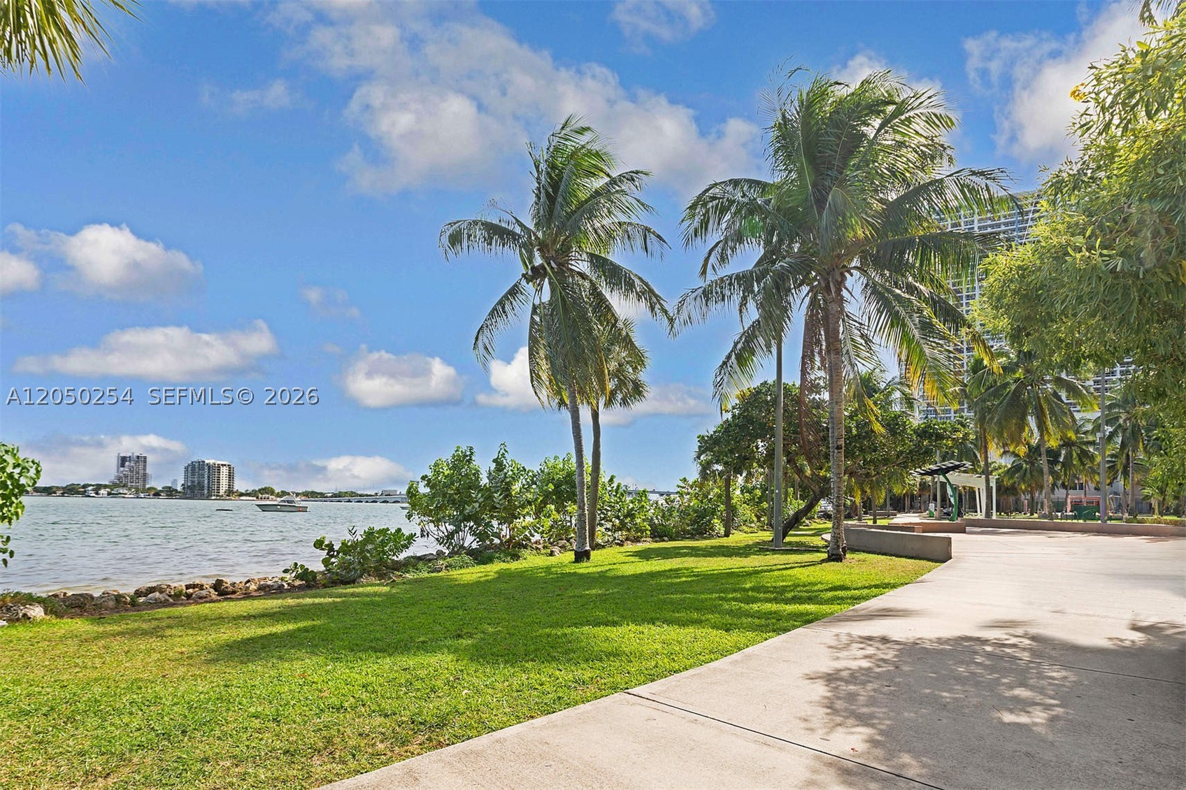 488 NE 18th St #3903, Miami FL 33132