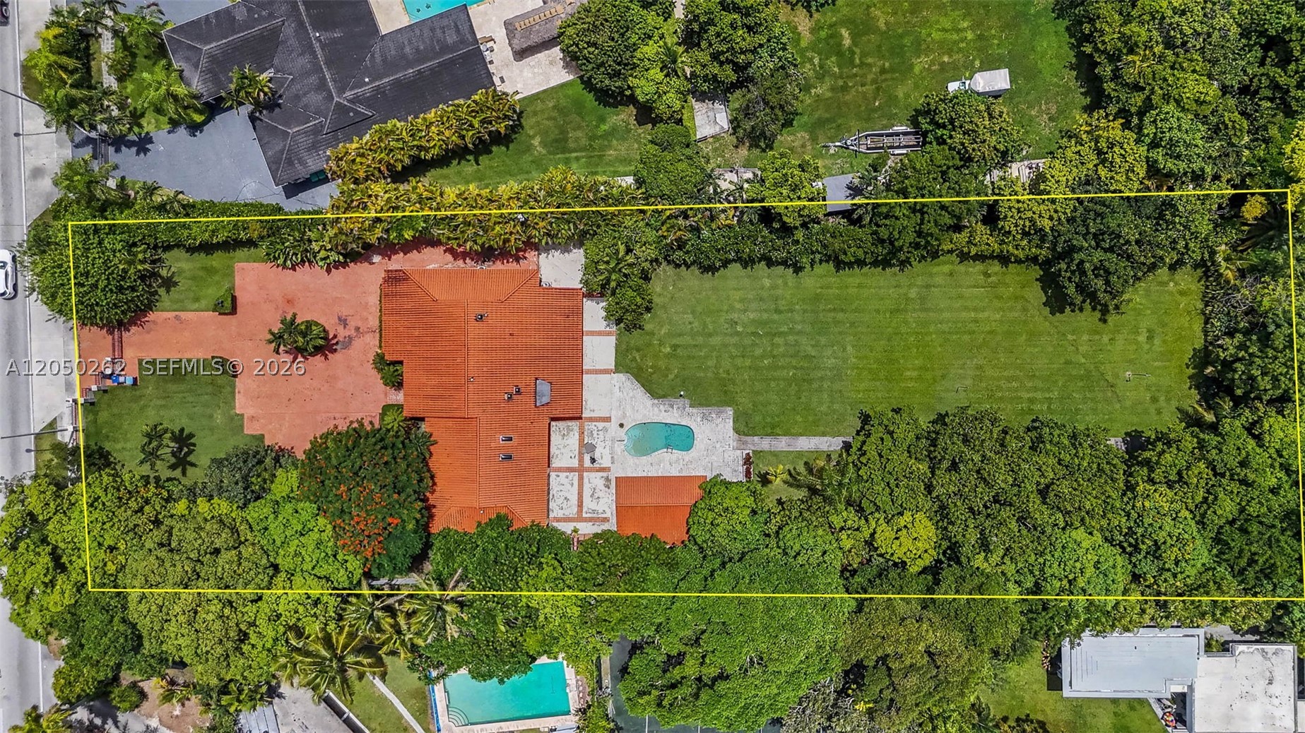 7030 Sunset Dr, Miami FL 33143