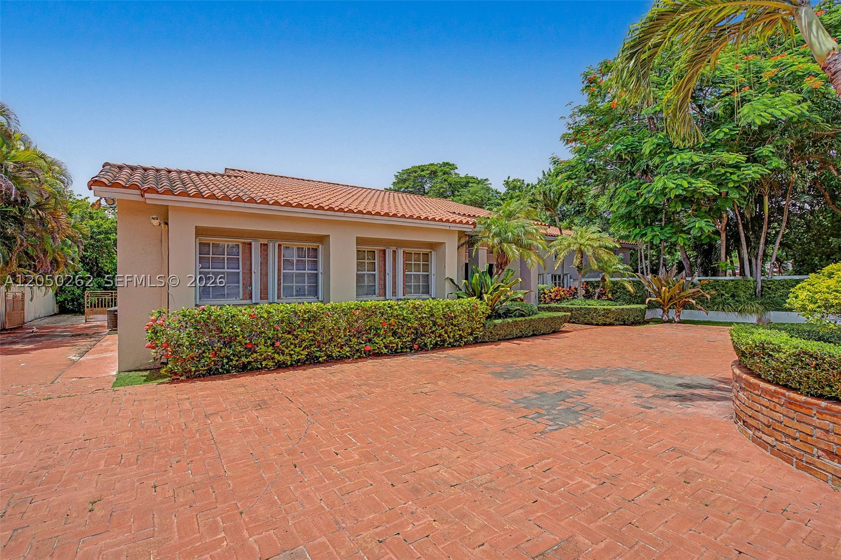 7030 Sunset Dr, Miami FL 33143