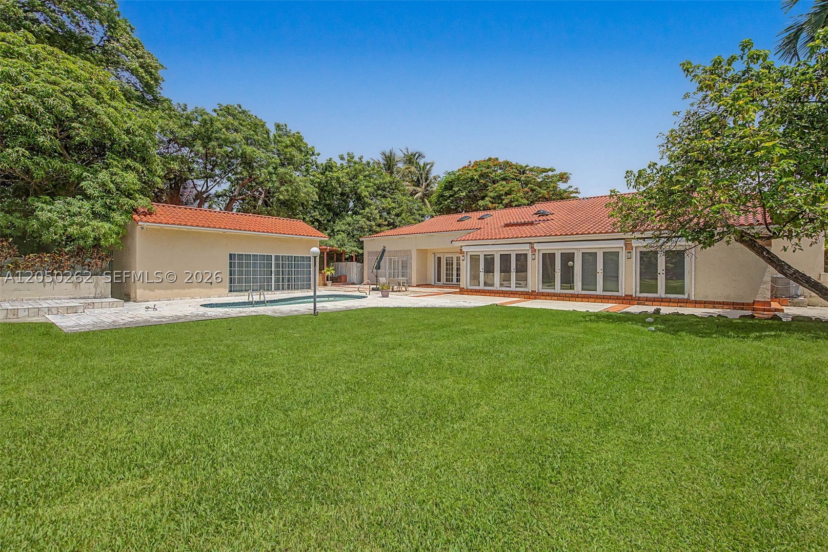 7030 Sunset Dr, Miami FL 33143