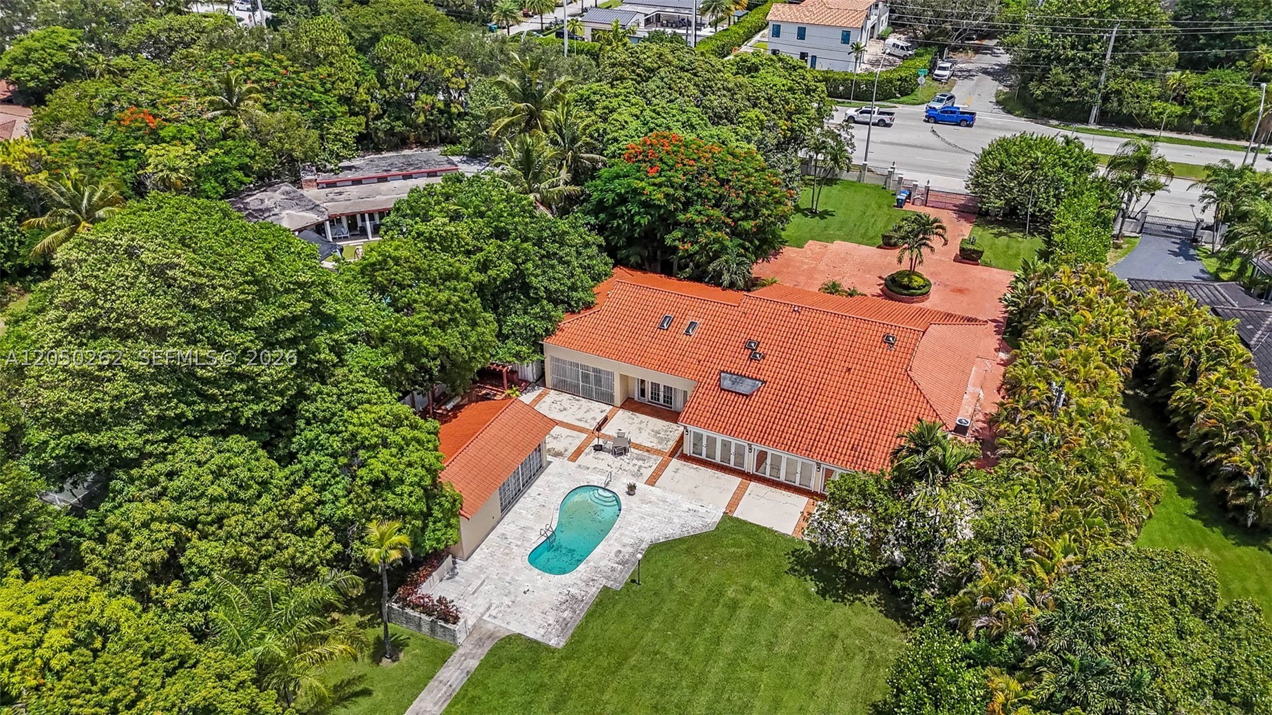 7030 Sunset Dr, Miami FL 33143