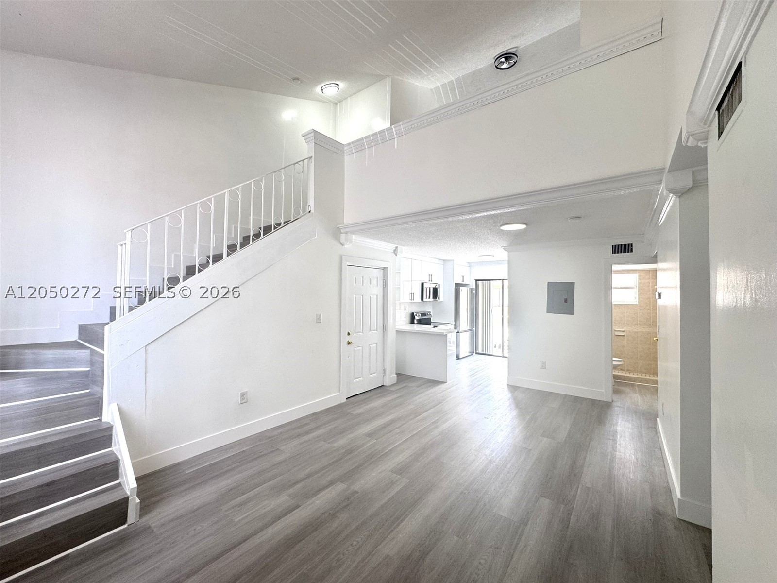 2740 W 62nd St #205, Hialeah FL 33016