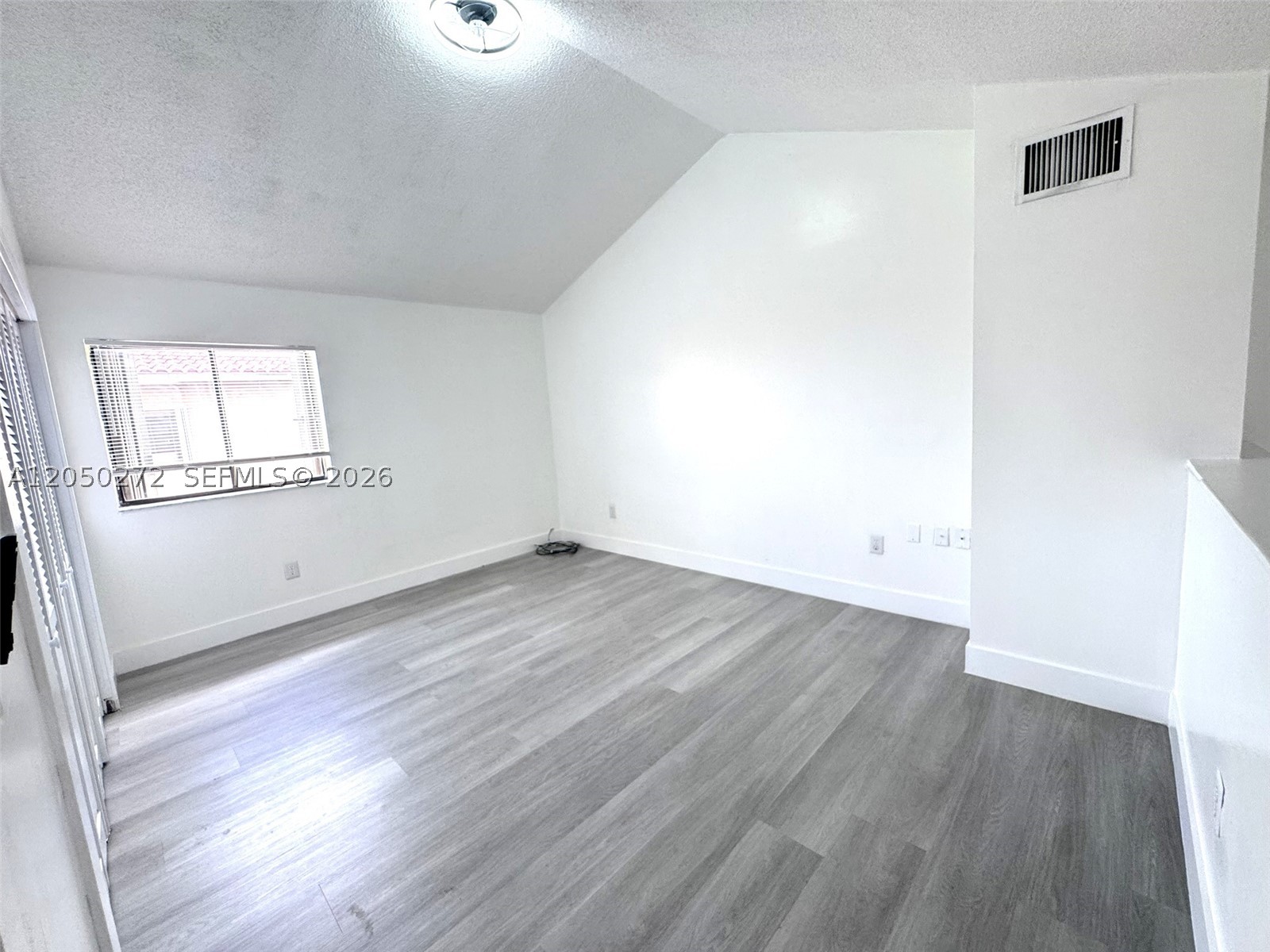2740 W 62nd St #205, Hialeah FL 33016