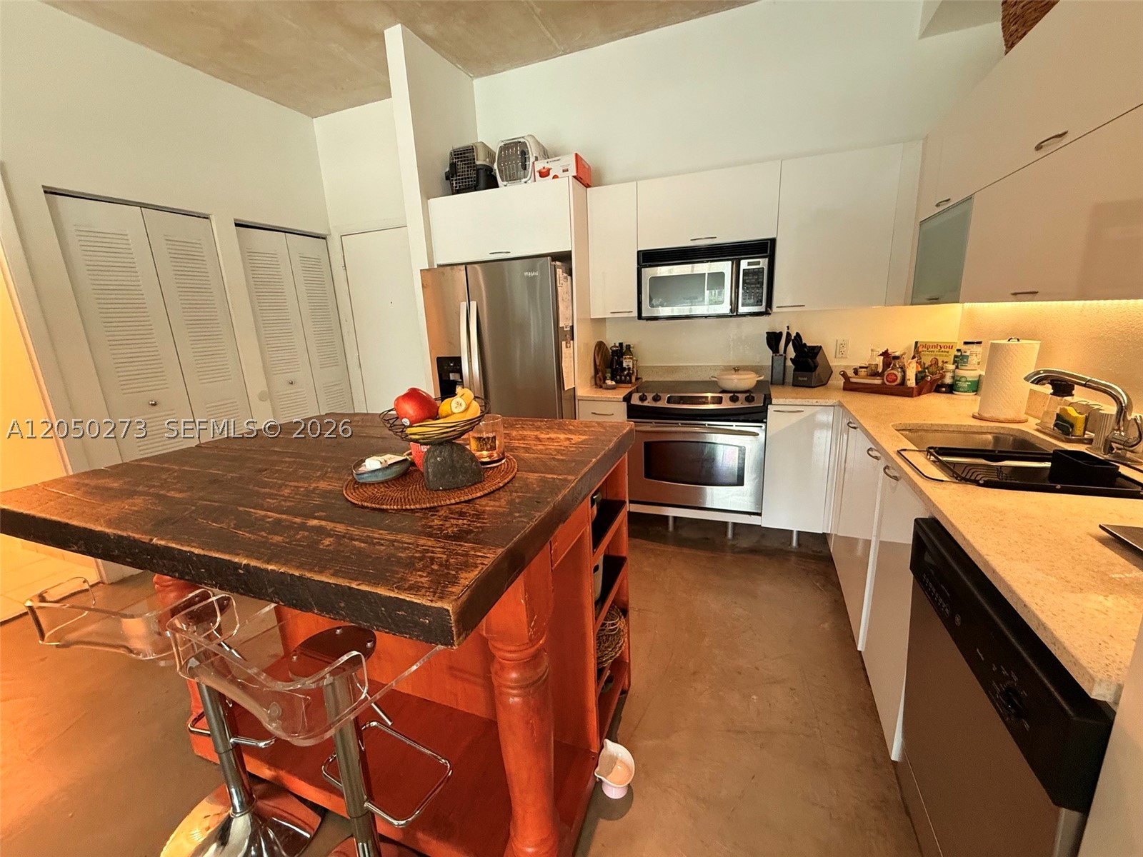 234 NE 3rd St #305, Miami FL 33132