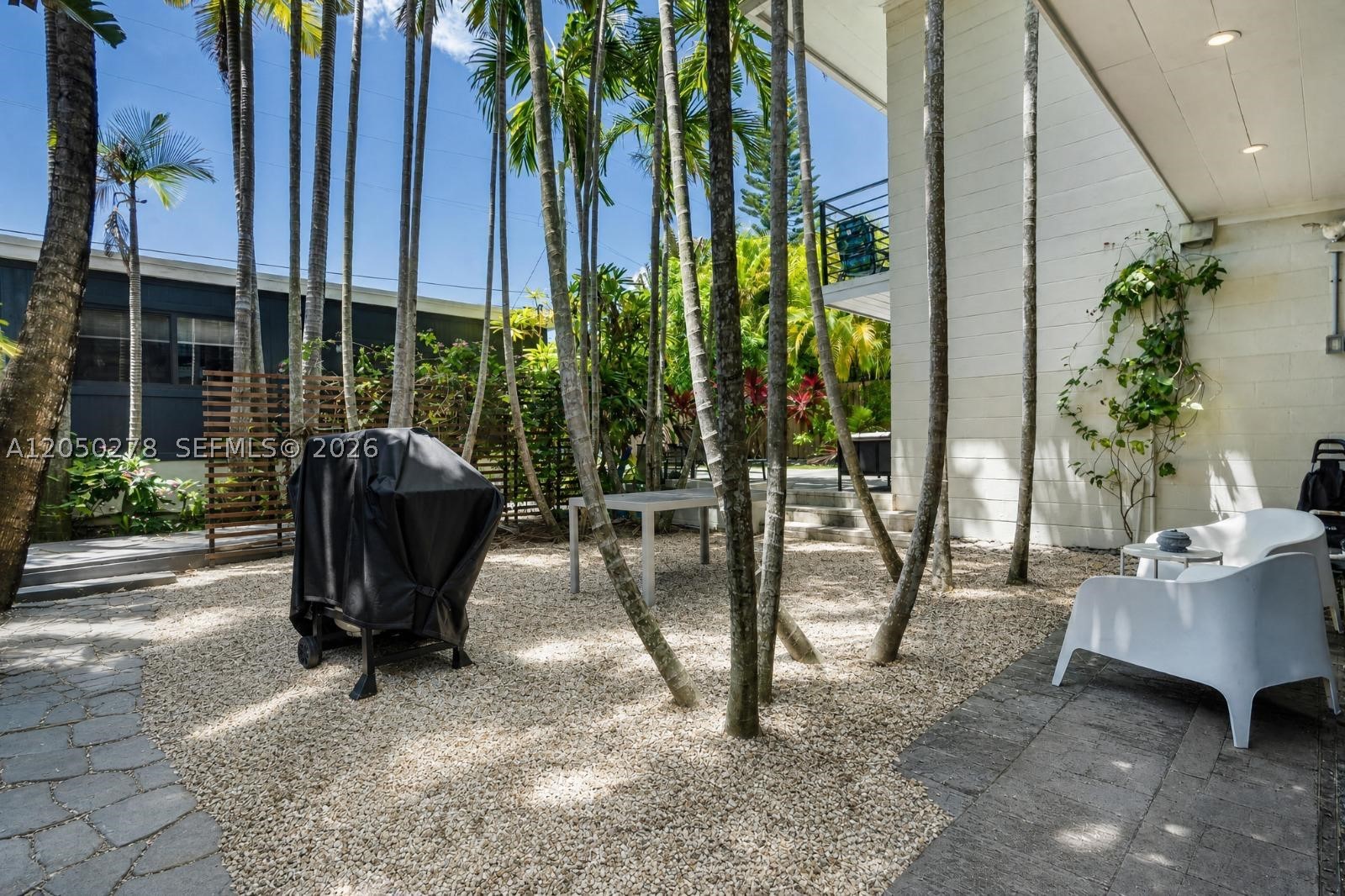 1548 Biarritz Dr, Miami Beach FL 33141