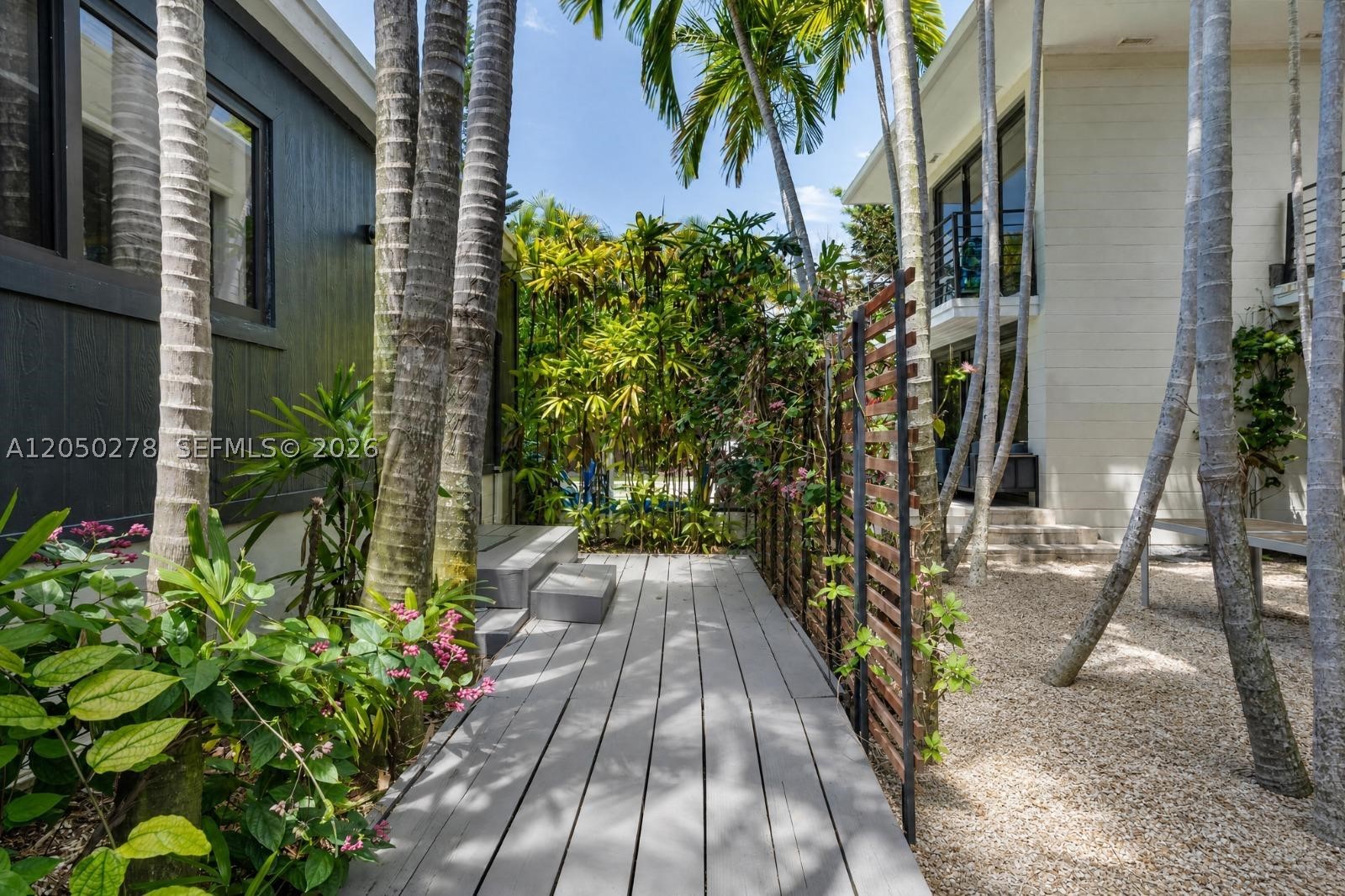 1548 Biarritz Dr, Miami Beach FL 33141