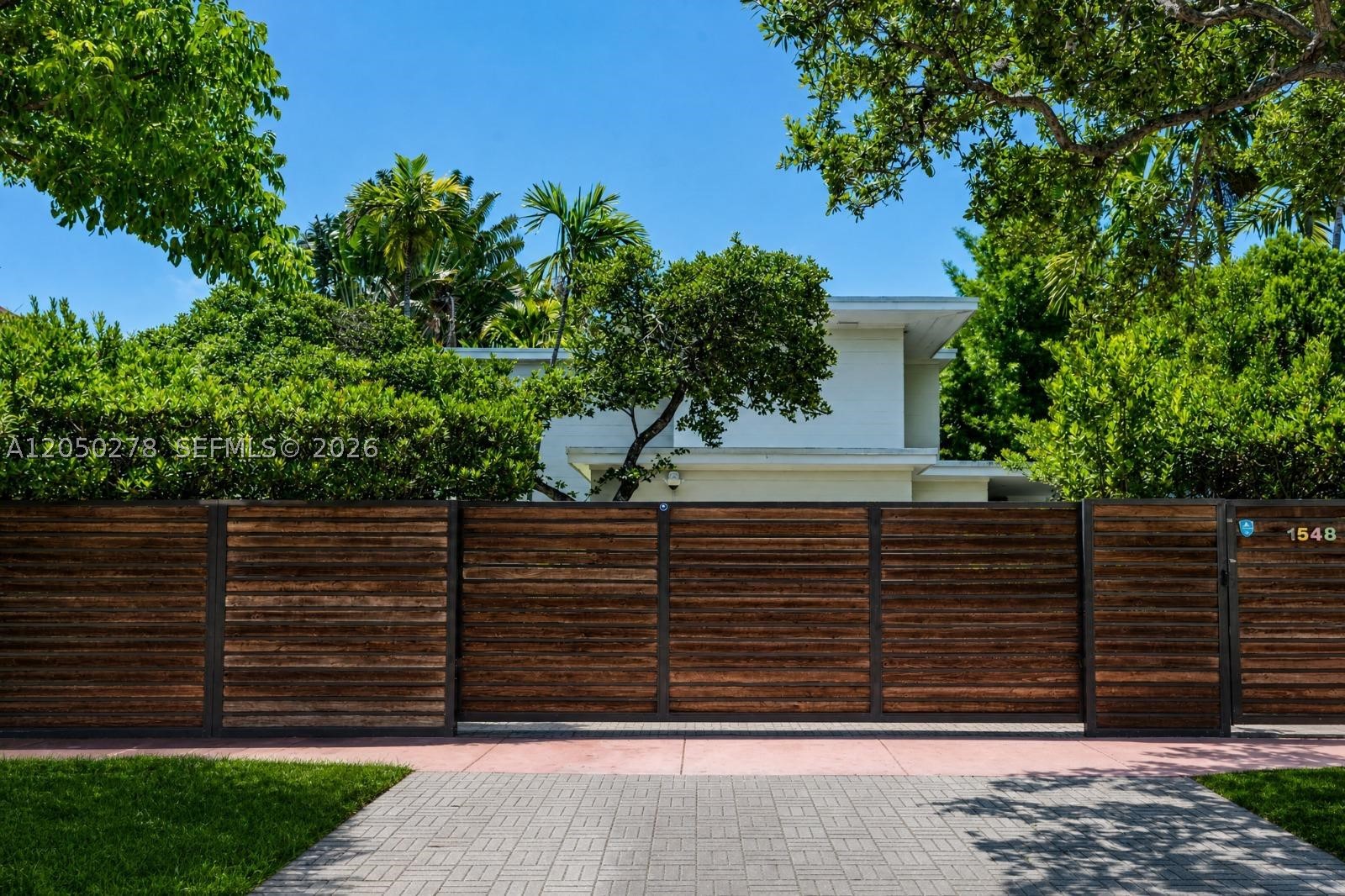 1548 Biarritz Dr, Miami Beach FL 33141