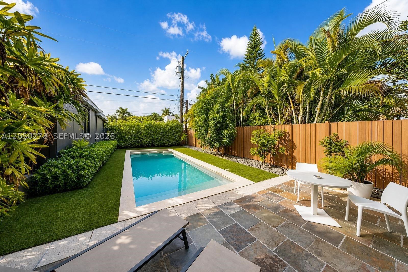 1548 Biarritz Dr, Miami Beach FL 33141