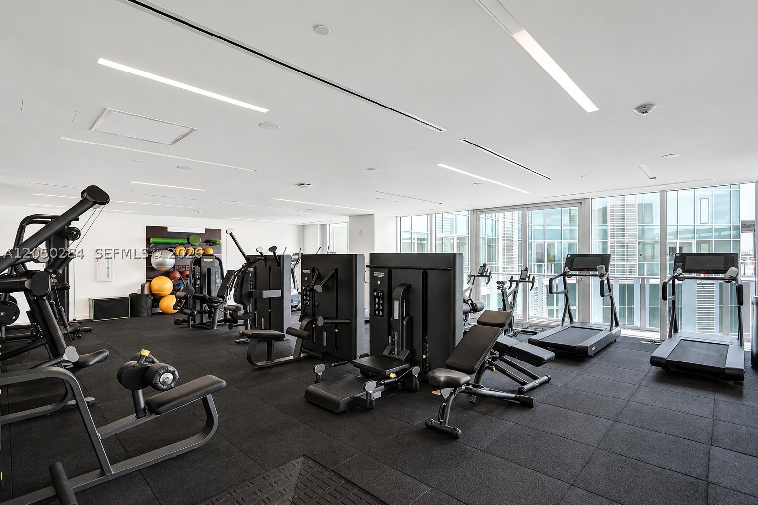 4701 N Meridian Ave #214, Miami Beach FL 33140