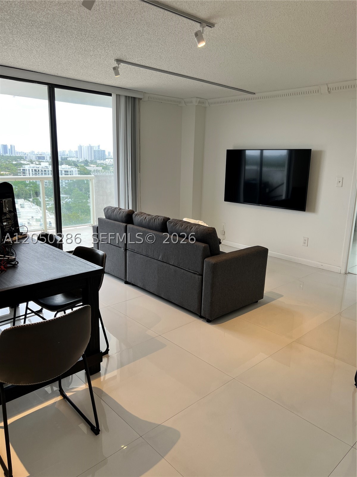 13499 Biscayne Blvd #1407, North Miami FL 33181