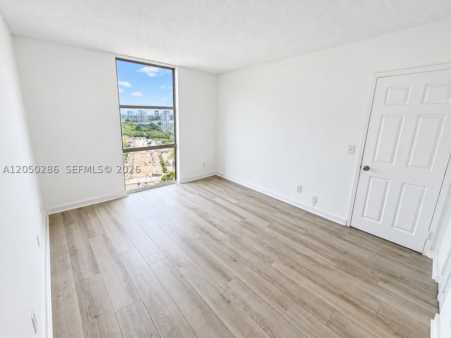 13499 Biscayne Blvd #1407, North Miami FL 33181