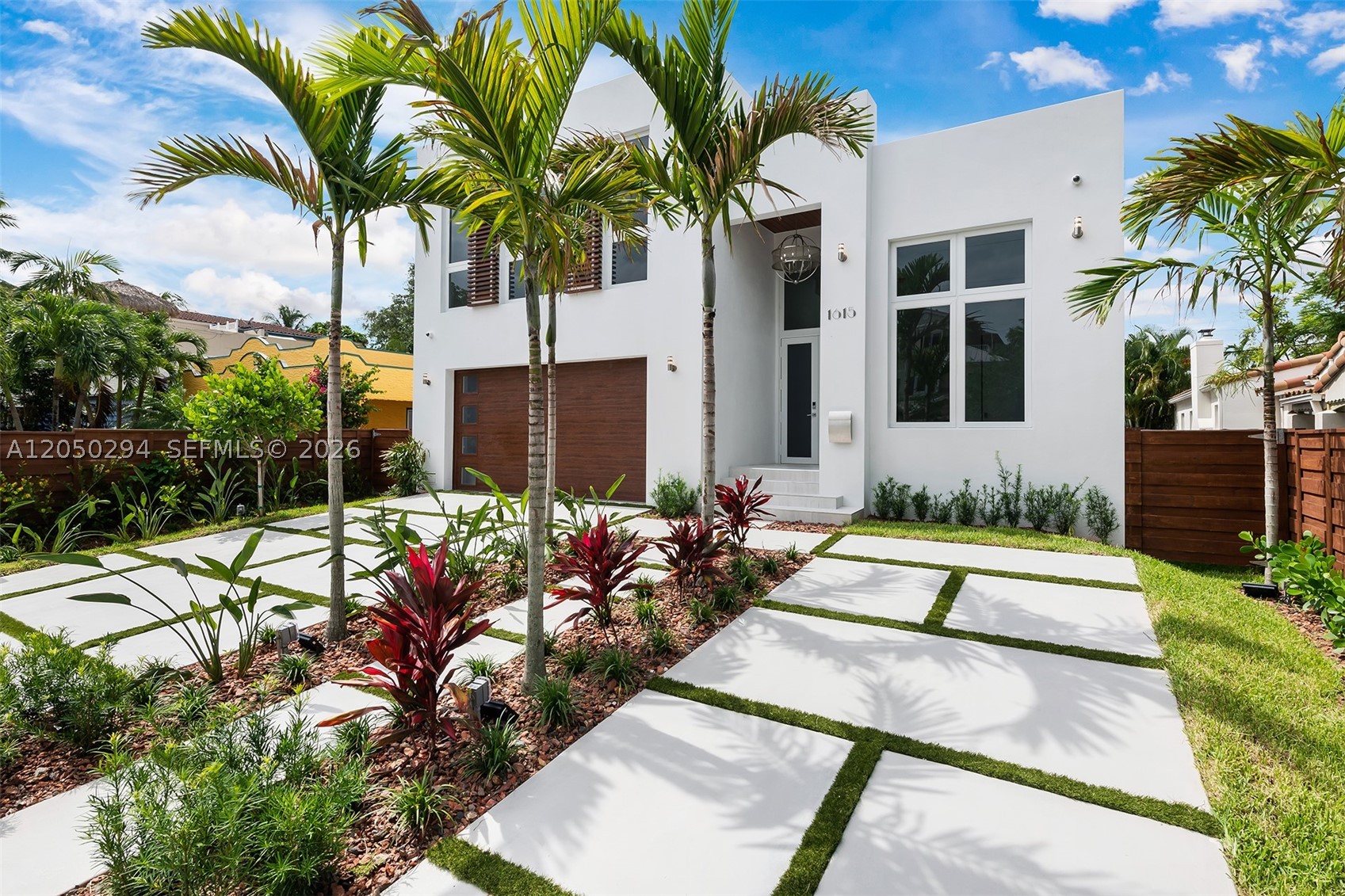 1615 NE 3rd Ct, Fort Lauderdale FL 33301
