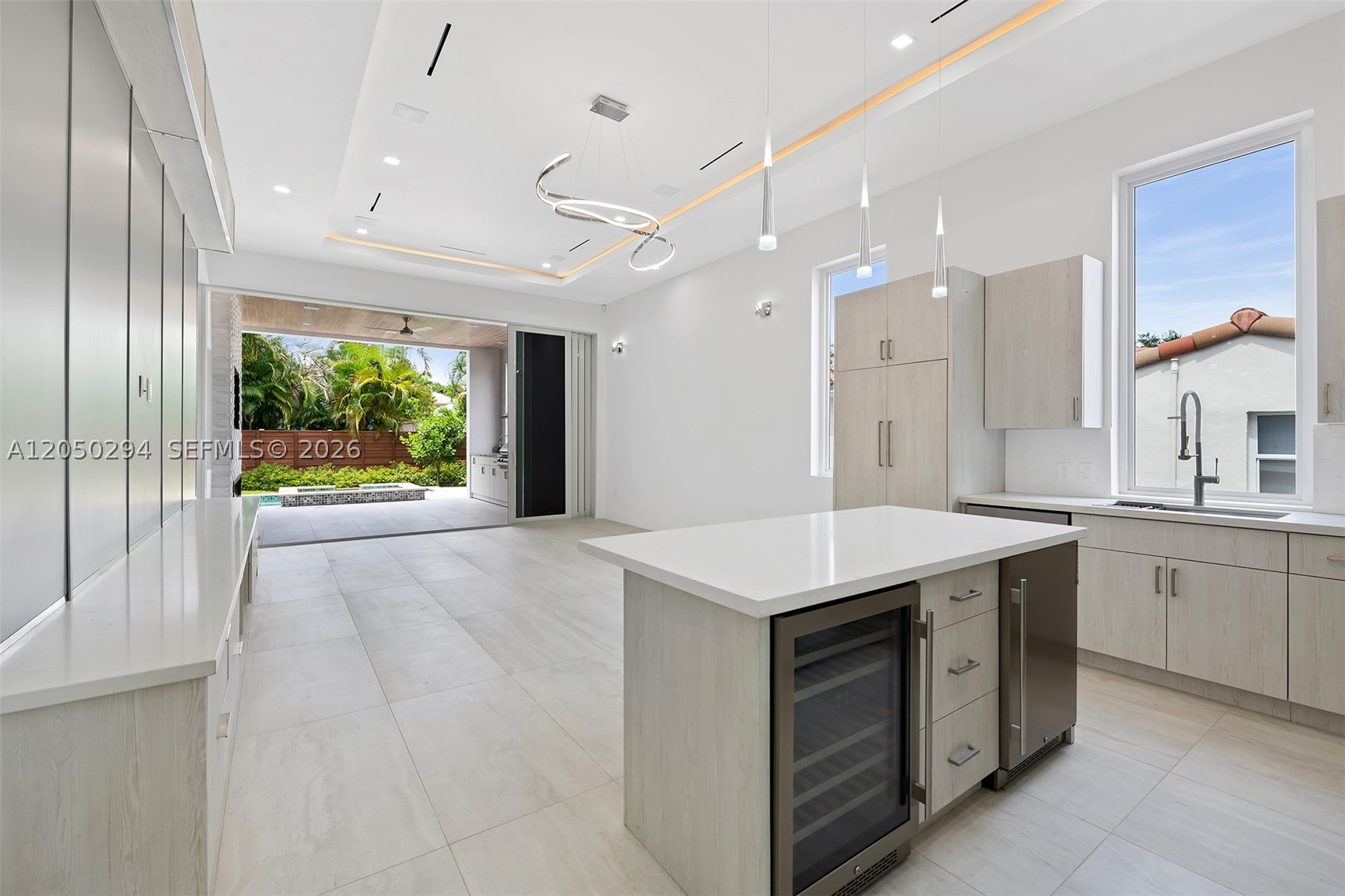 1615 NE 3rd Ct, Fort Lauderdale FL 33301
