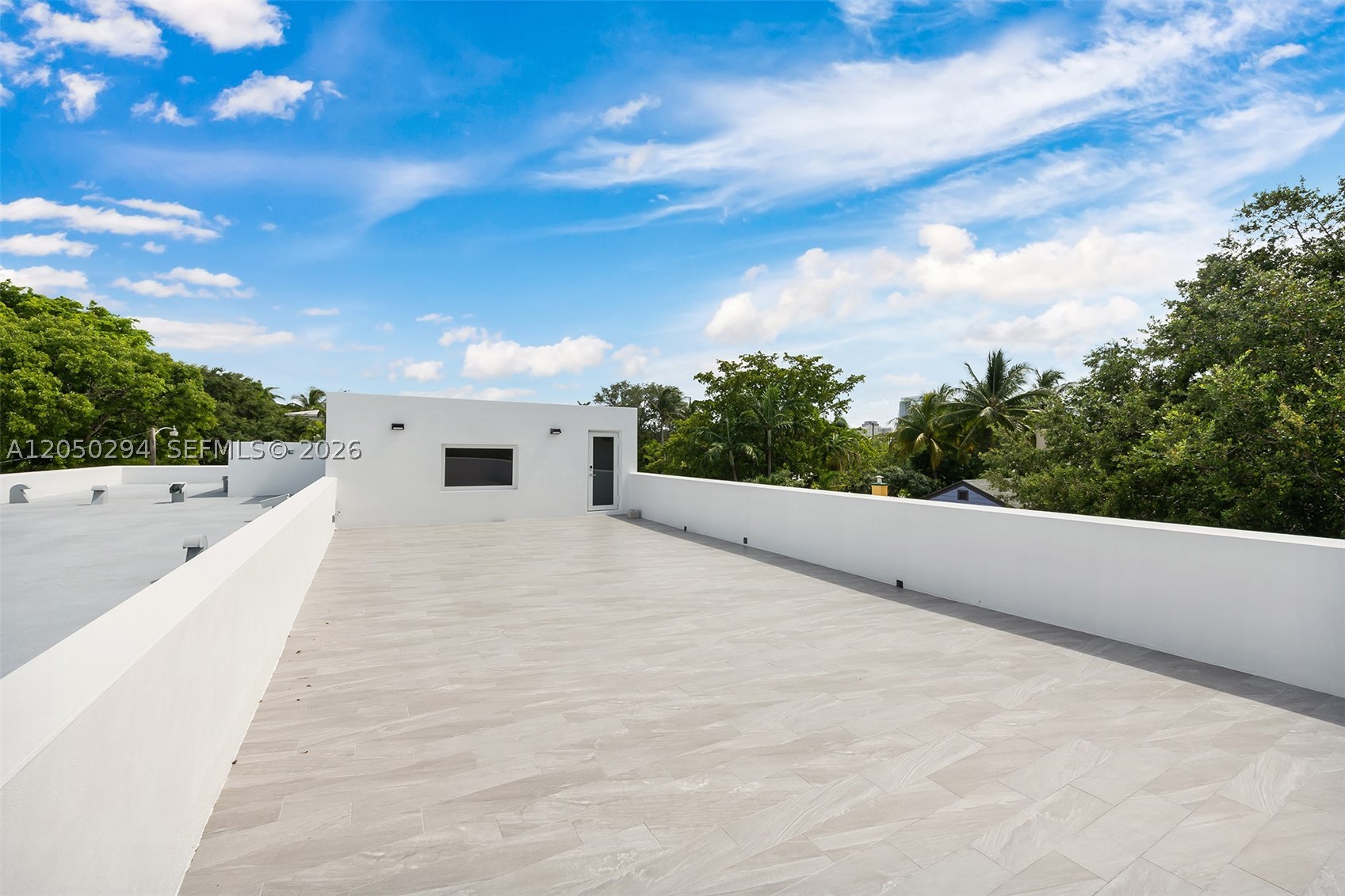 1615 NE 3rd Ct, Fort Lauderdale FL 33301
