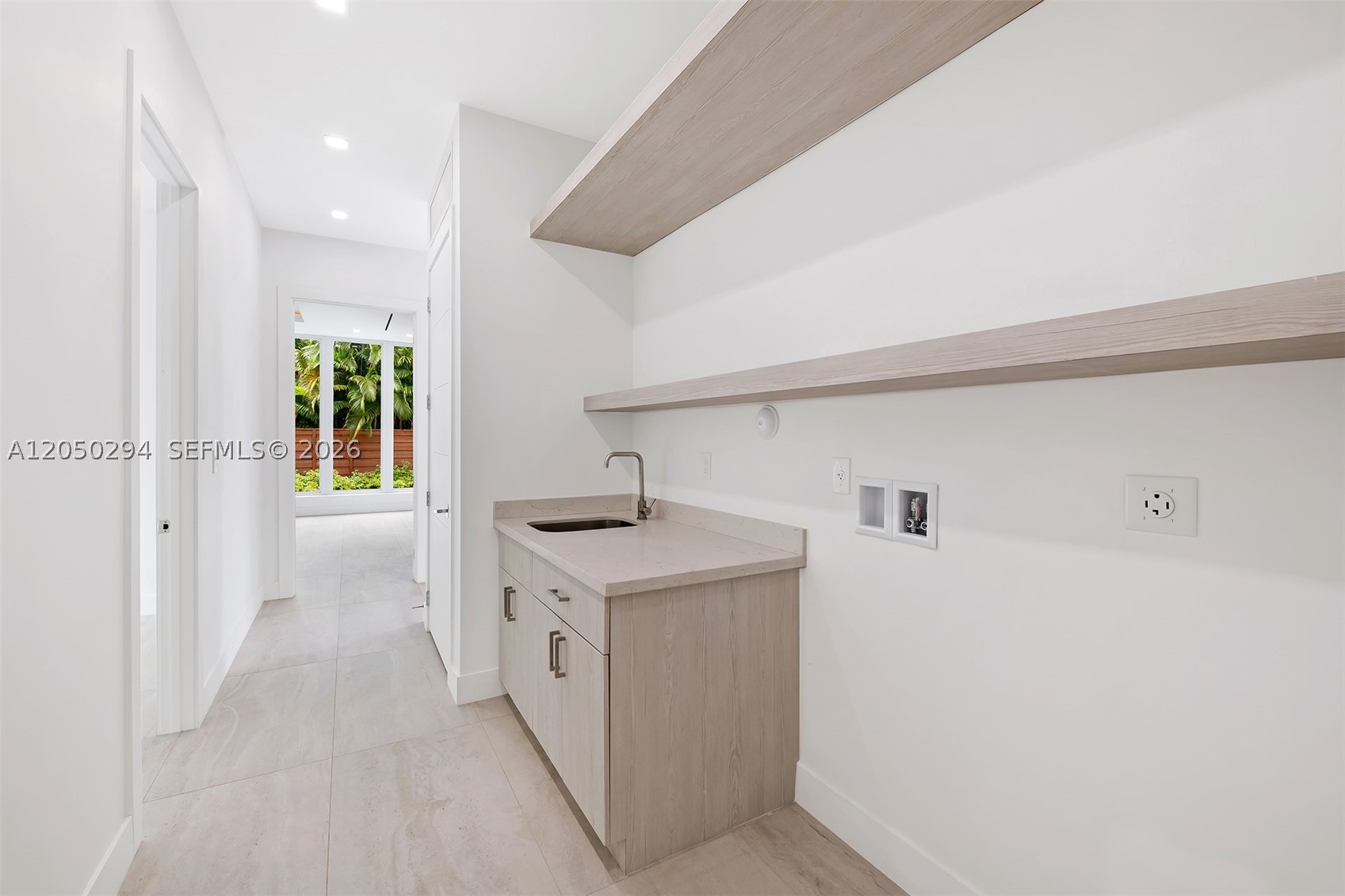 1615 NE 3rd Ct, Fort Lauderdale FL 33301