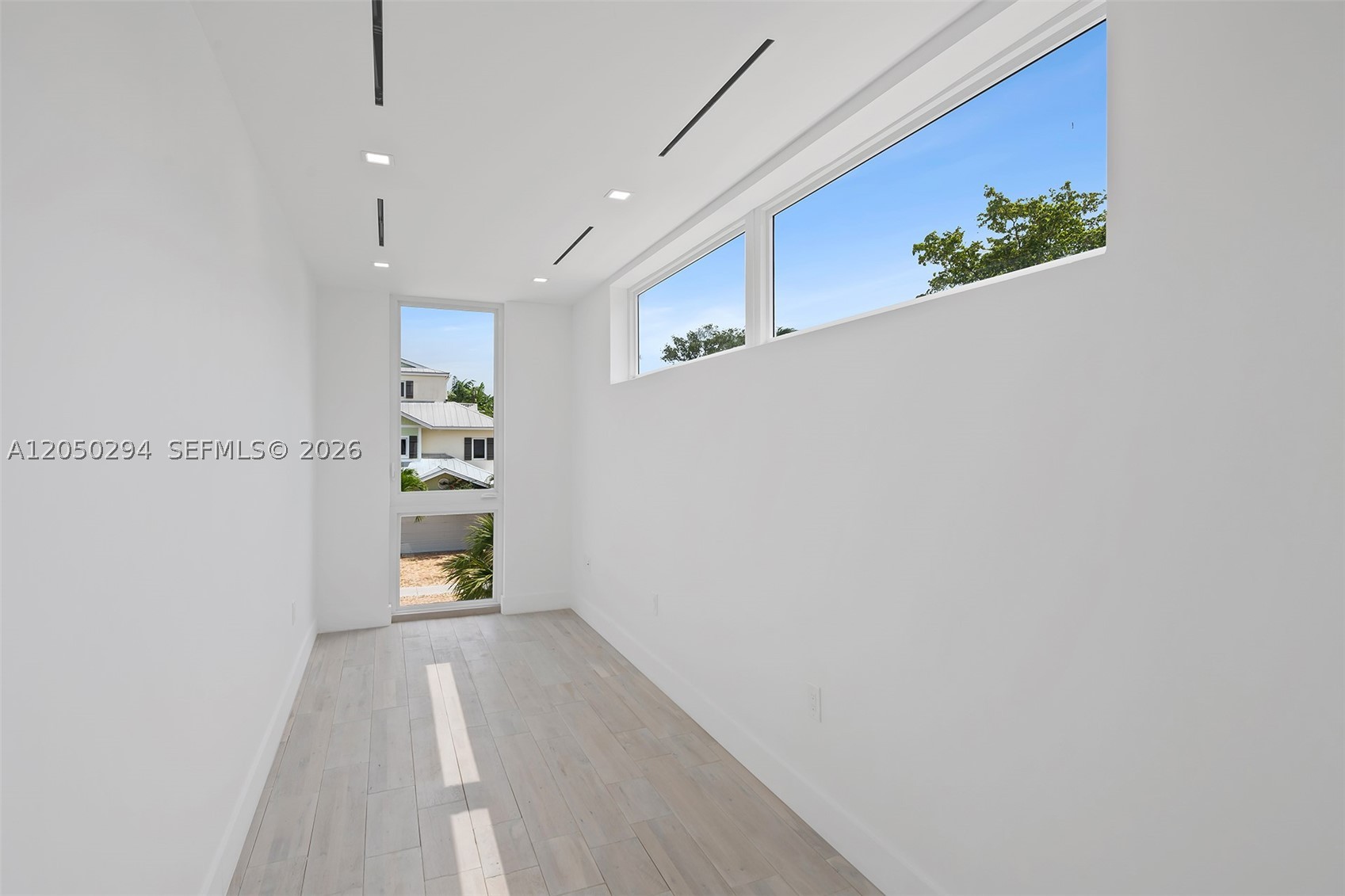 1615 NE 3rd Ct, Fort Lauderdale FL 33301