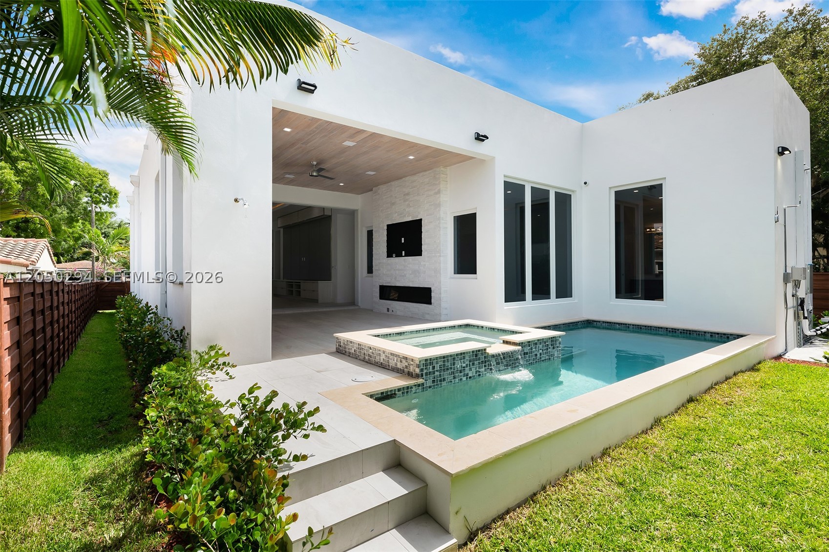 1615 NE 3rd Ct, Fort Lauderdale FL 33301