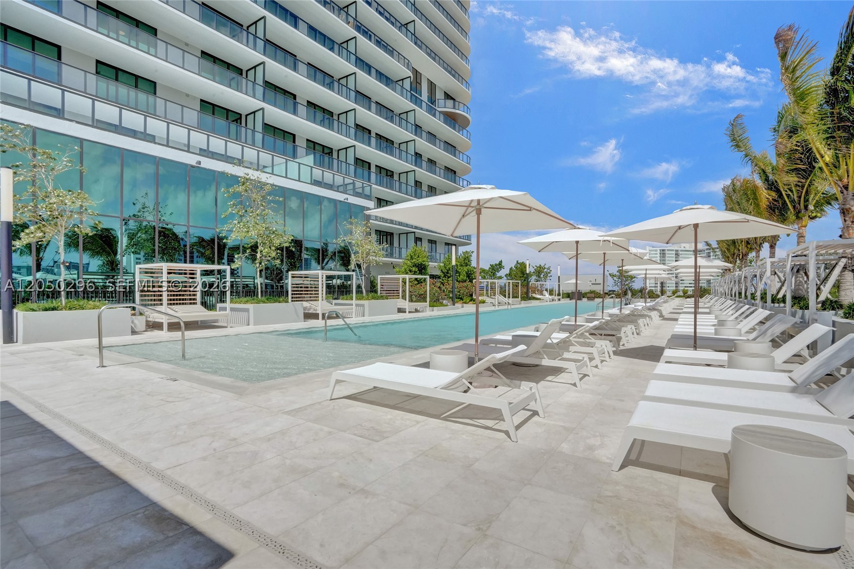 580 72nd St #2102, Miami Beach FL 33141