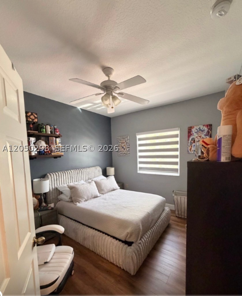 2116 NE 38th Rd, Homestead FL 33033