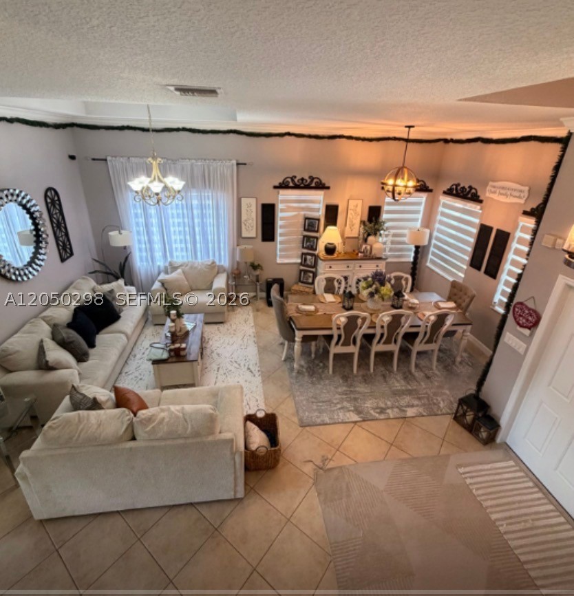 2116 NE 38th Rd, Homestead FL 33033