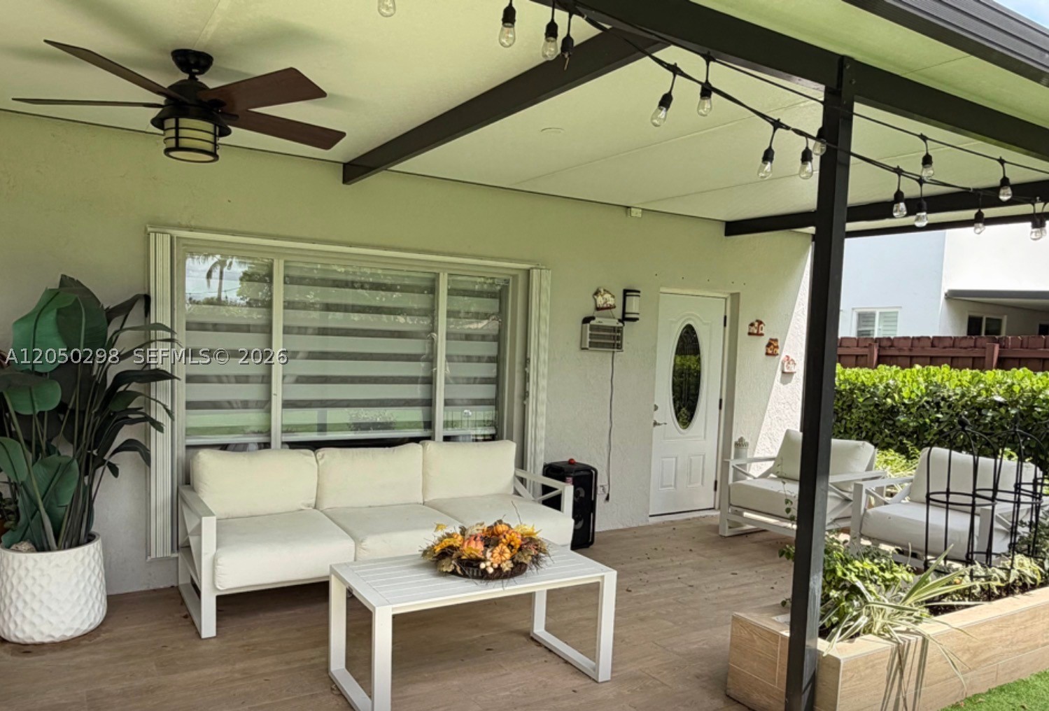 2116 NE 38th Rd, Homestead FL 33033