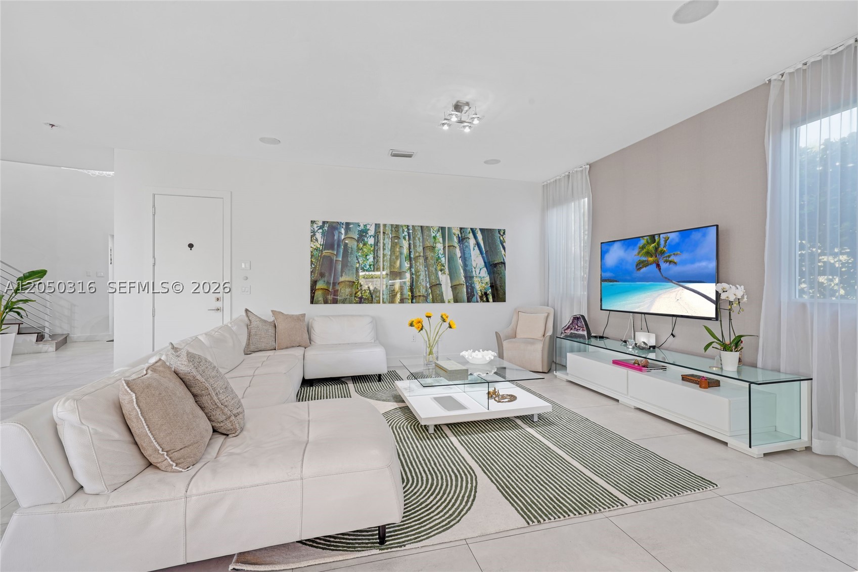 7515 NW 99th Ave, Doral FL 33178