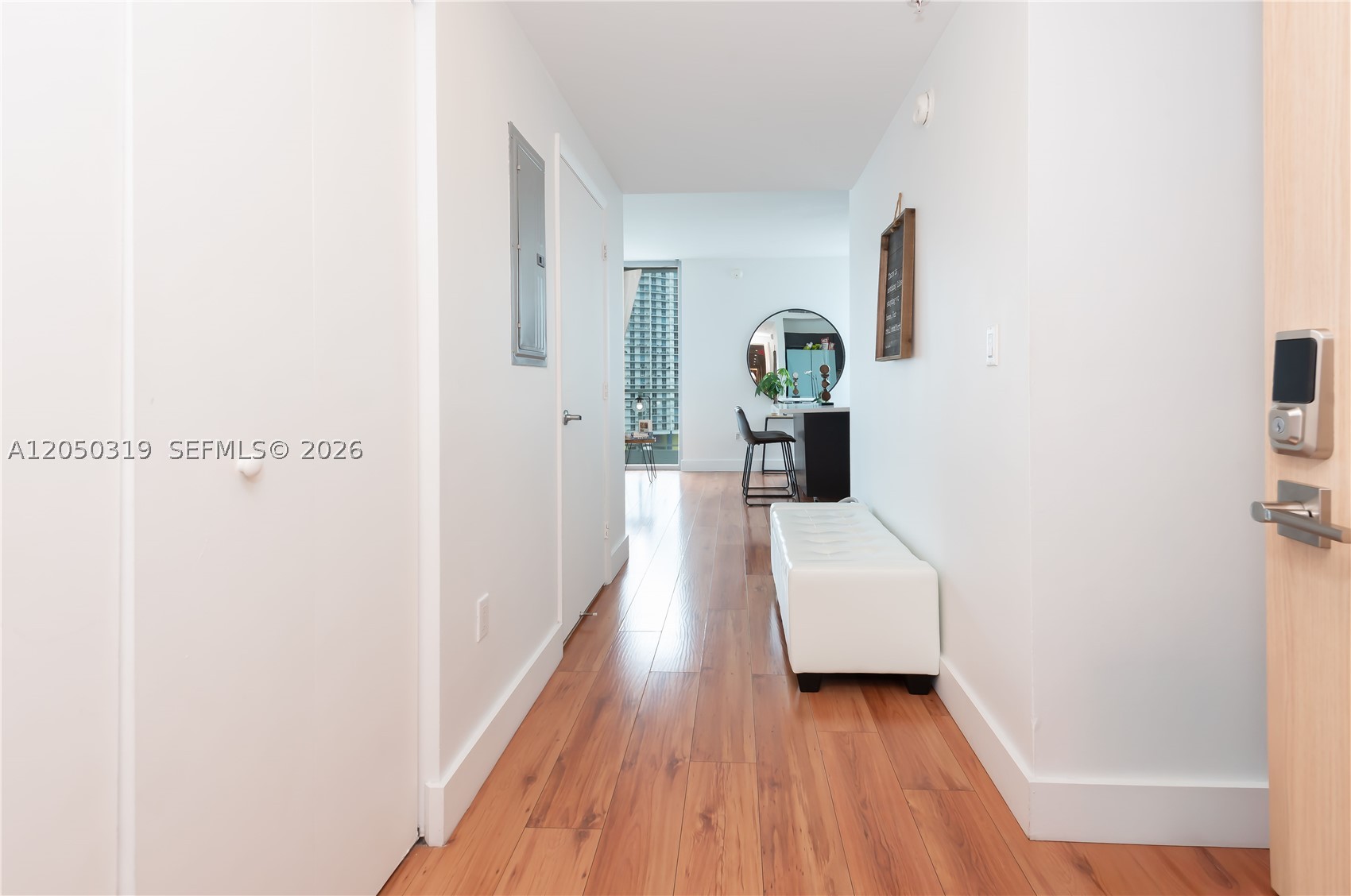 90 SW 3rd St #2113, Miami FL 33130