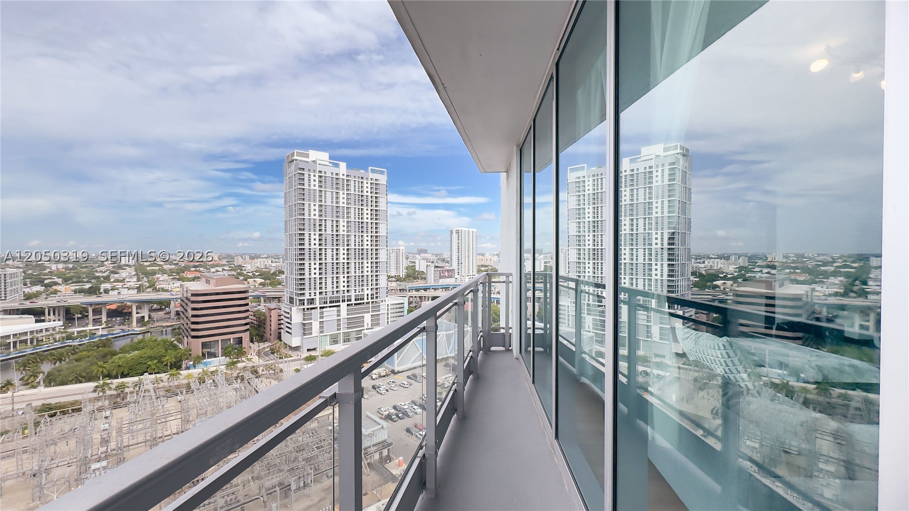 90 SW 3rd St #2113, Miami FL 33130