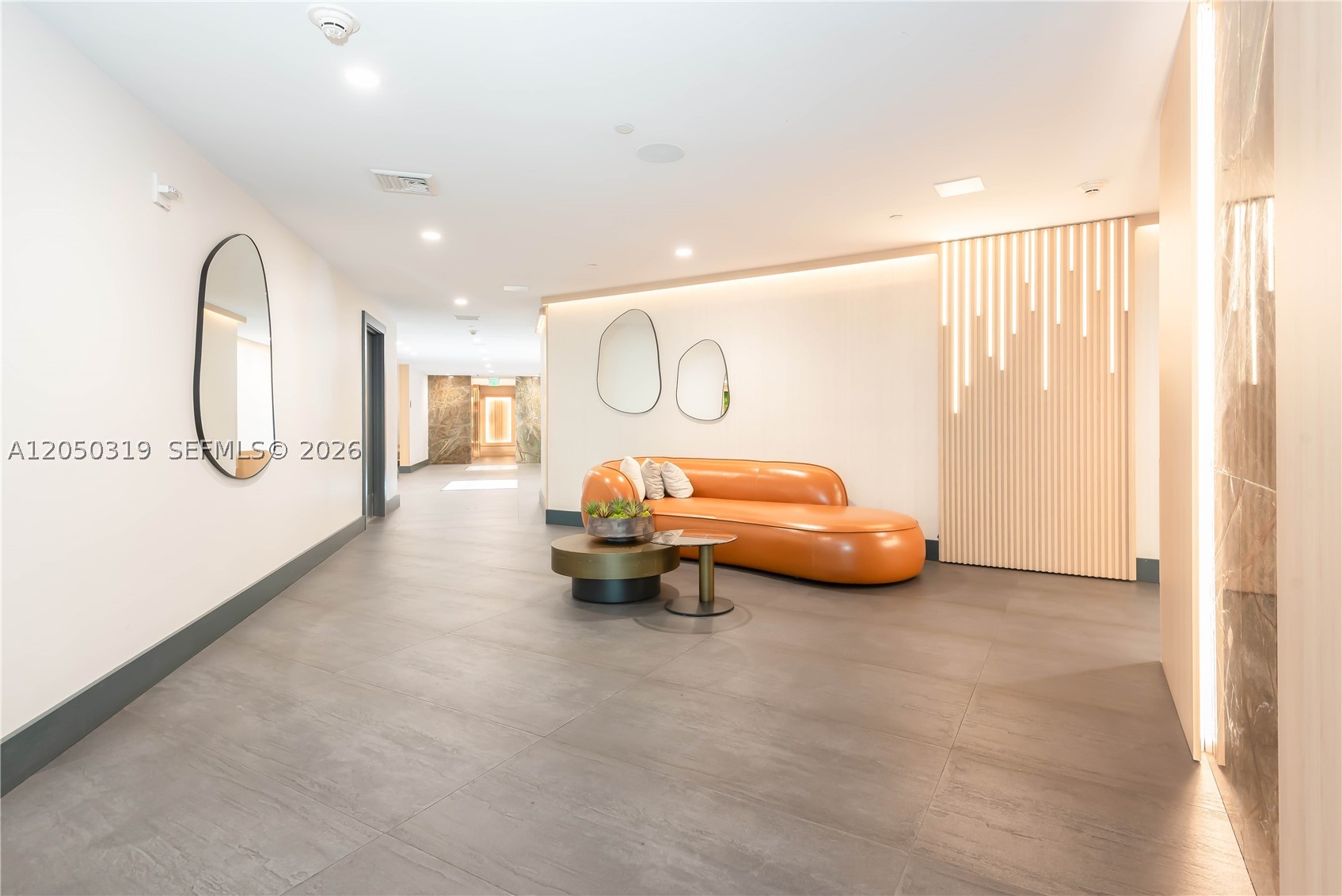 90 SW 3rd St #2113, Miami FL 33130