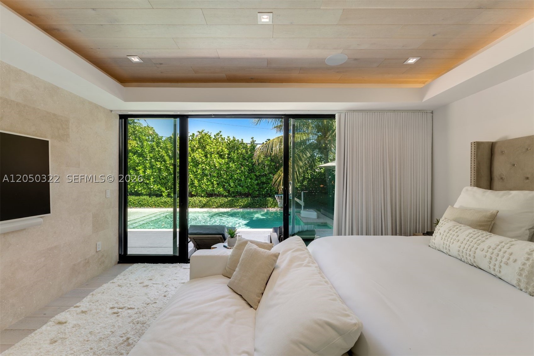 771 Fairway Dr, Miami Beach FL 33141