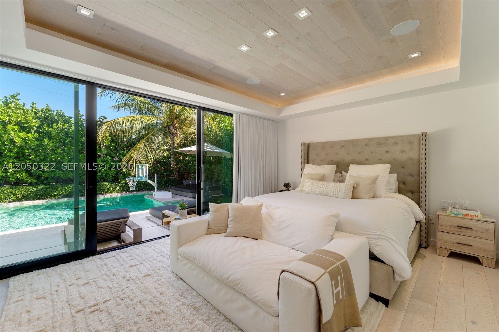 771 Fairway Dr, Miami Beach FL 33141