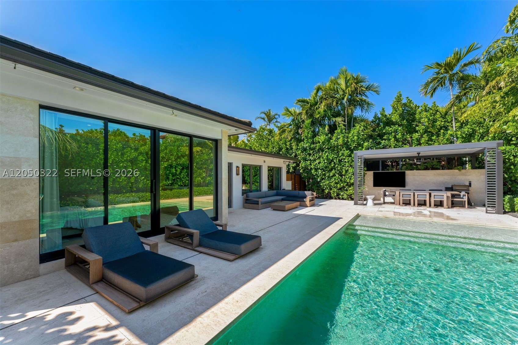 771 Fairway Dr, Miami Beach FL 33141