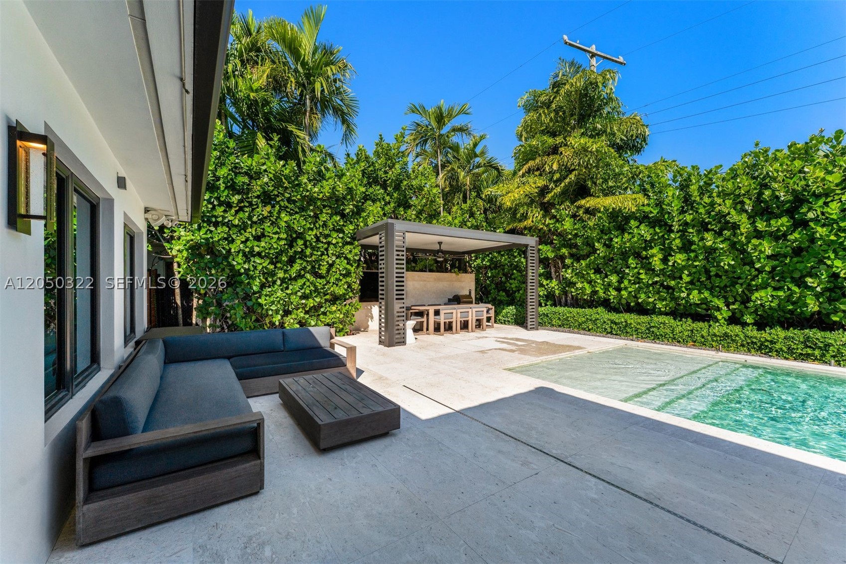 771 Fairway Dr, Miami Beach FL 33141
