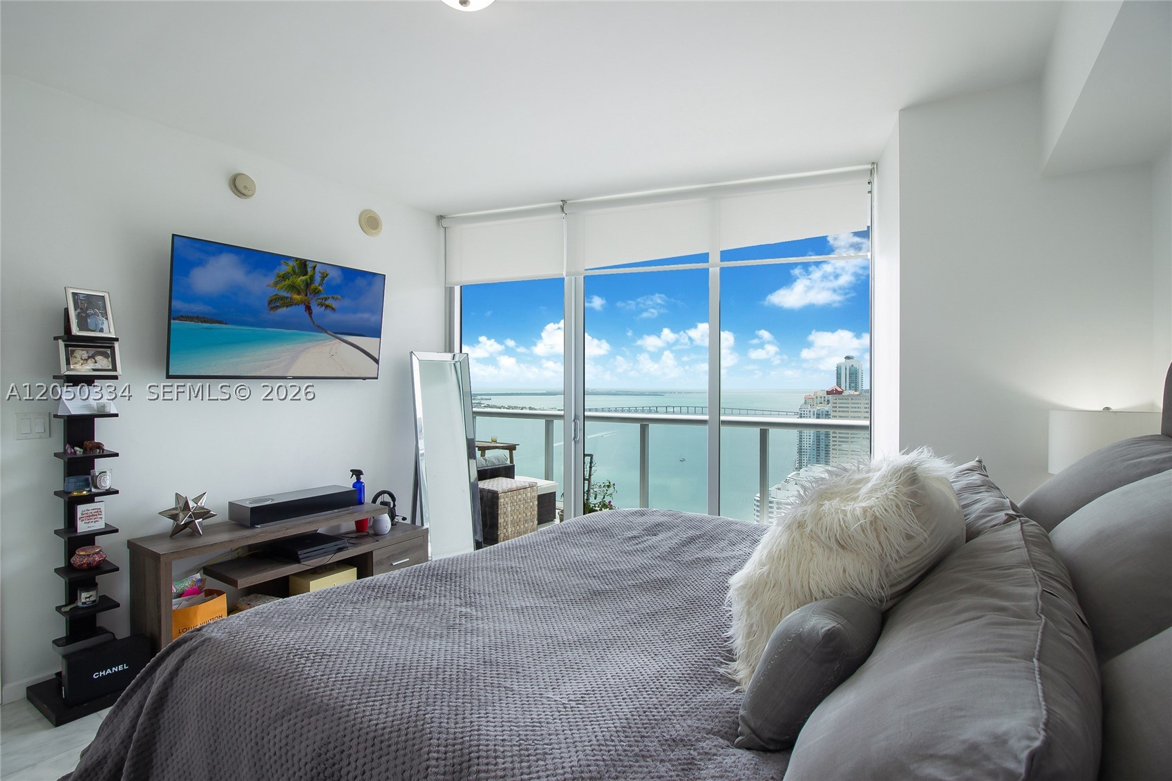 495 Brickell Ave #3803, Miami FL 33131
