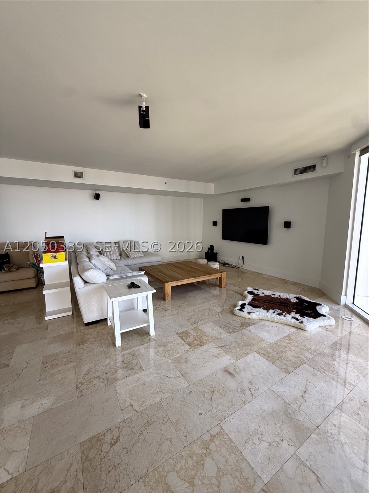 21200 Point Pl #1403, Aventura FL 33180