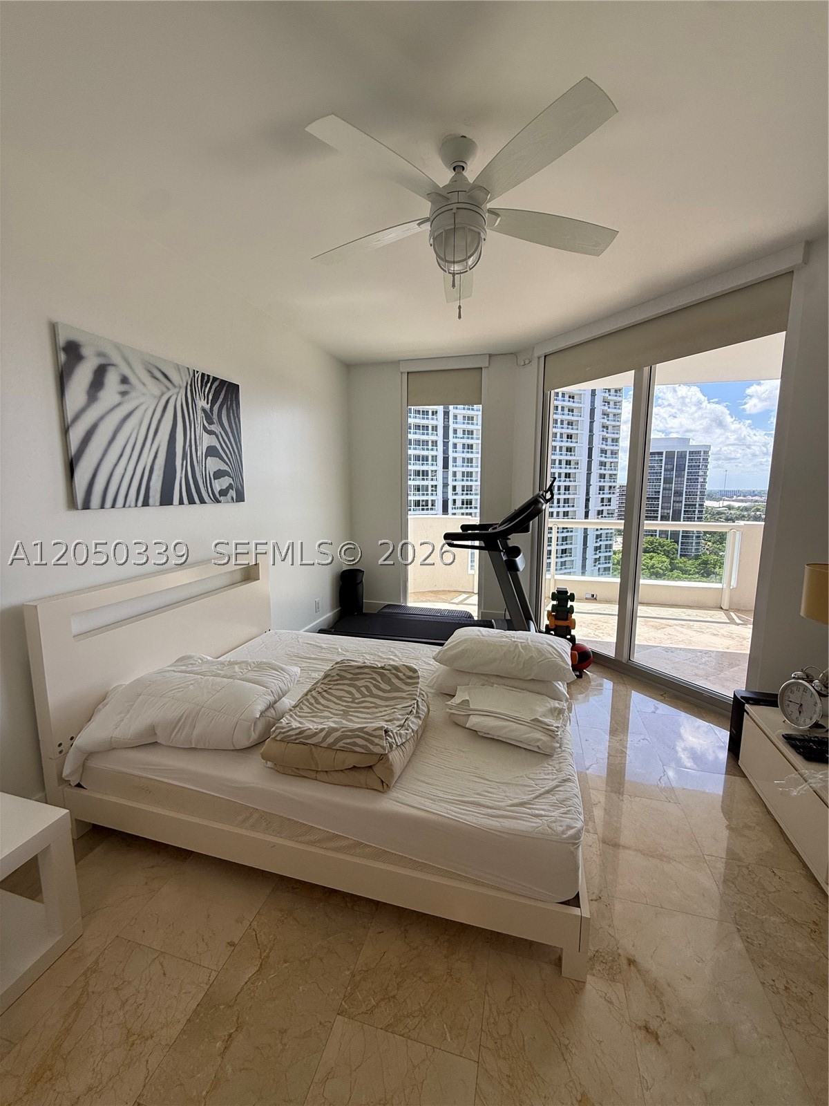 21200 Point Pl #1403, Aventura FL 33180