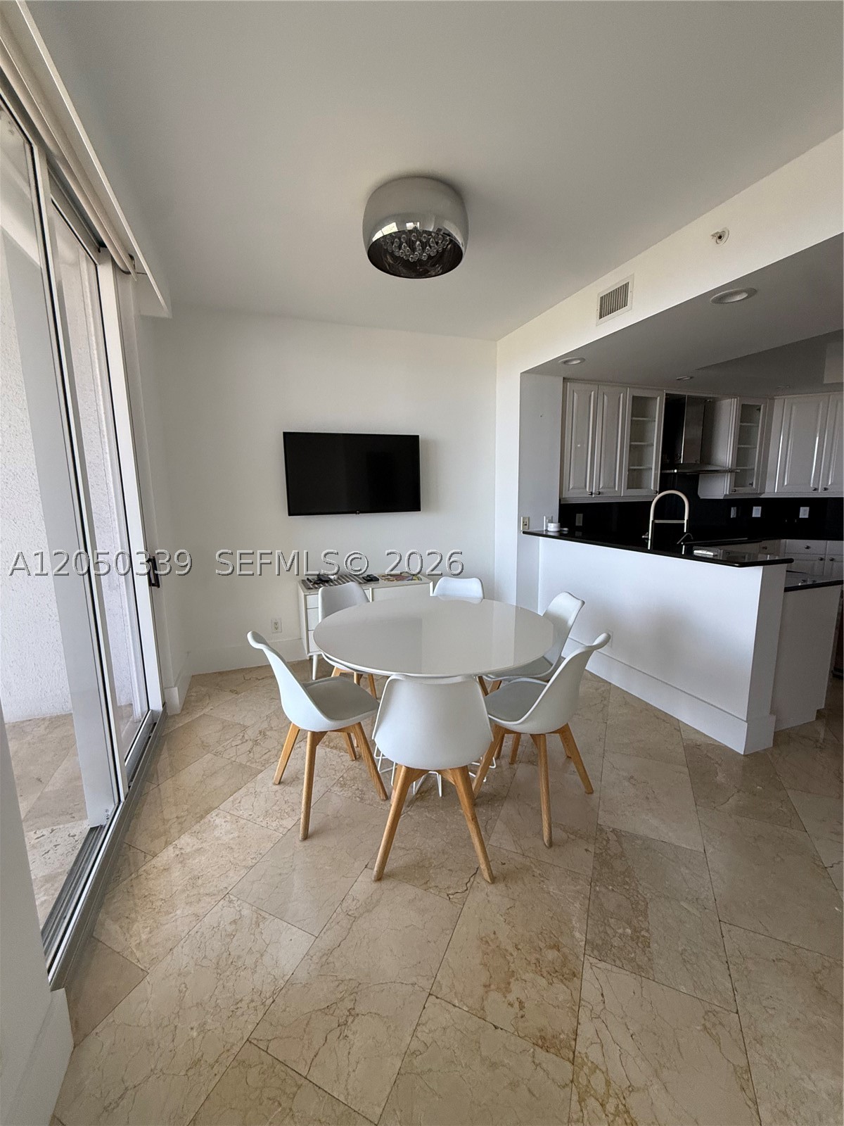 21200 Point Pl #1403, Aventura FL 33180