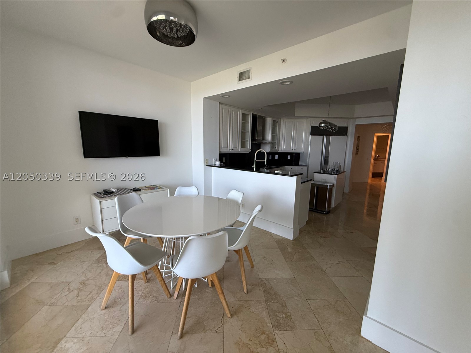 21200 Point Pl #1403, Aventura FL 33180