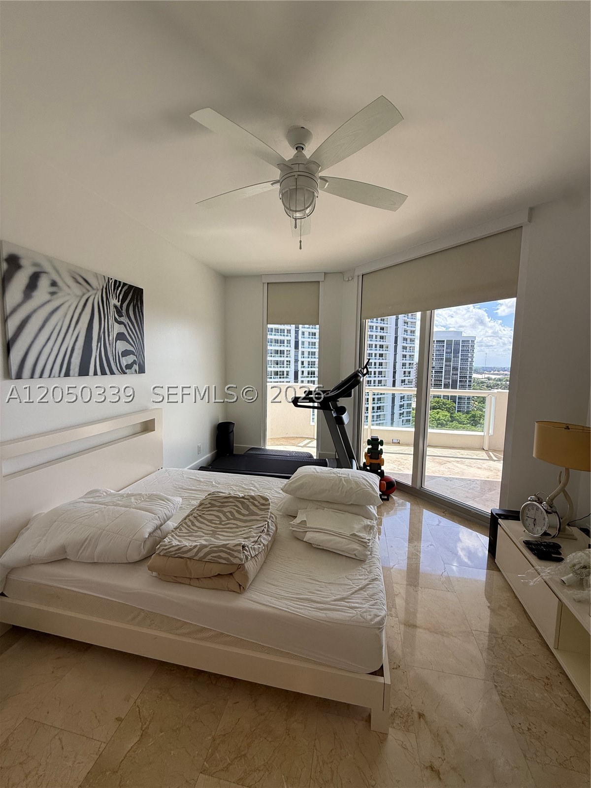 21200 Point Pl #1403, Aventura FL 33180