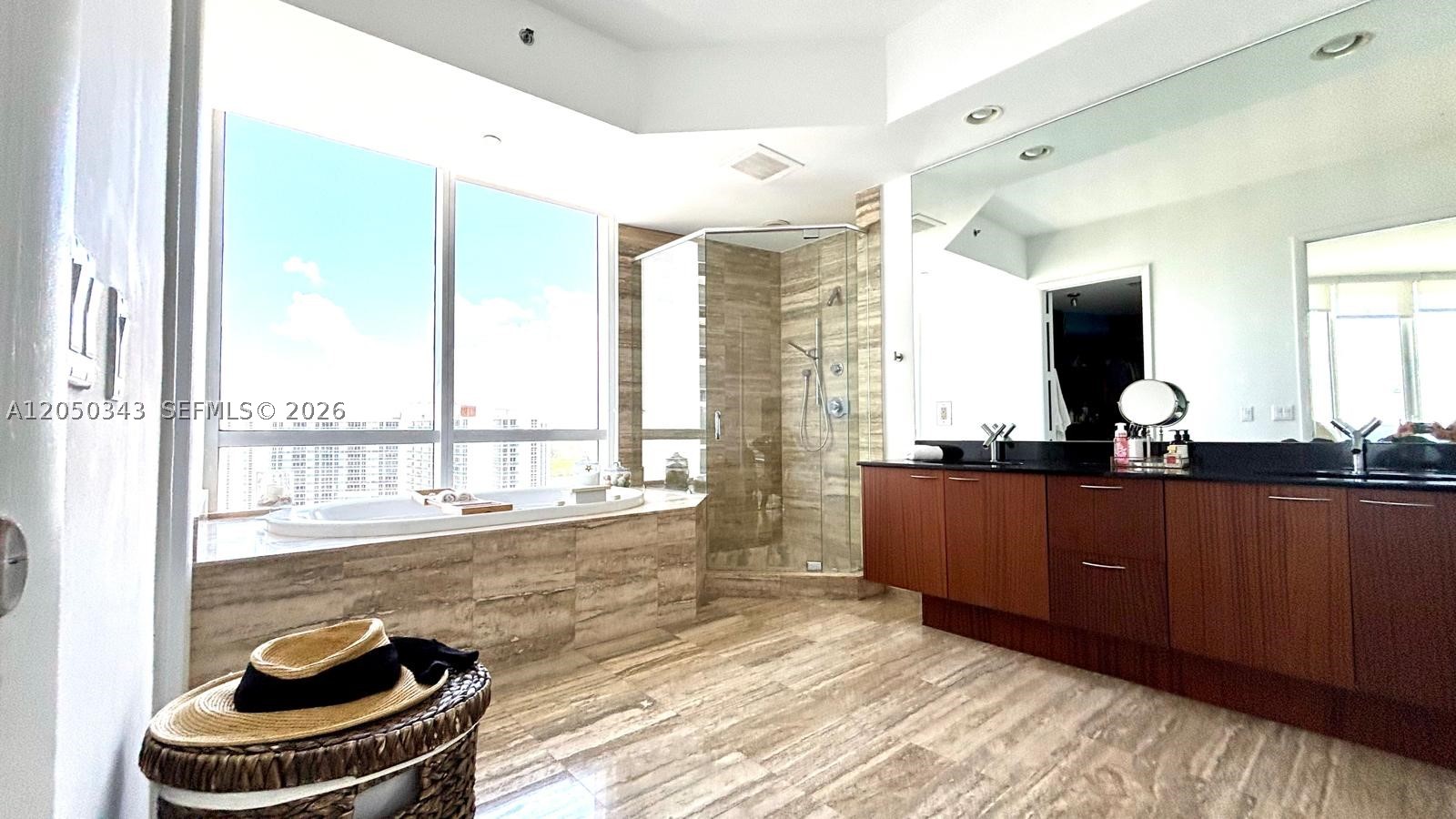 Sunny Isles Beach FL 33160 - A12050343