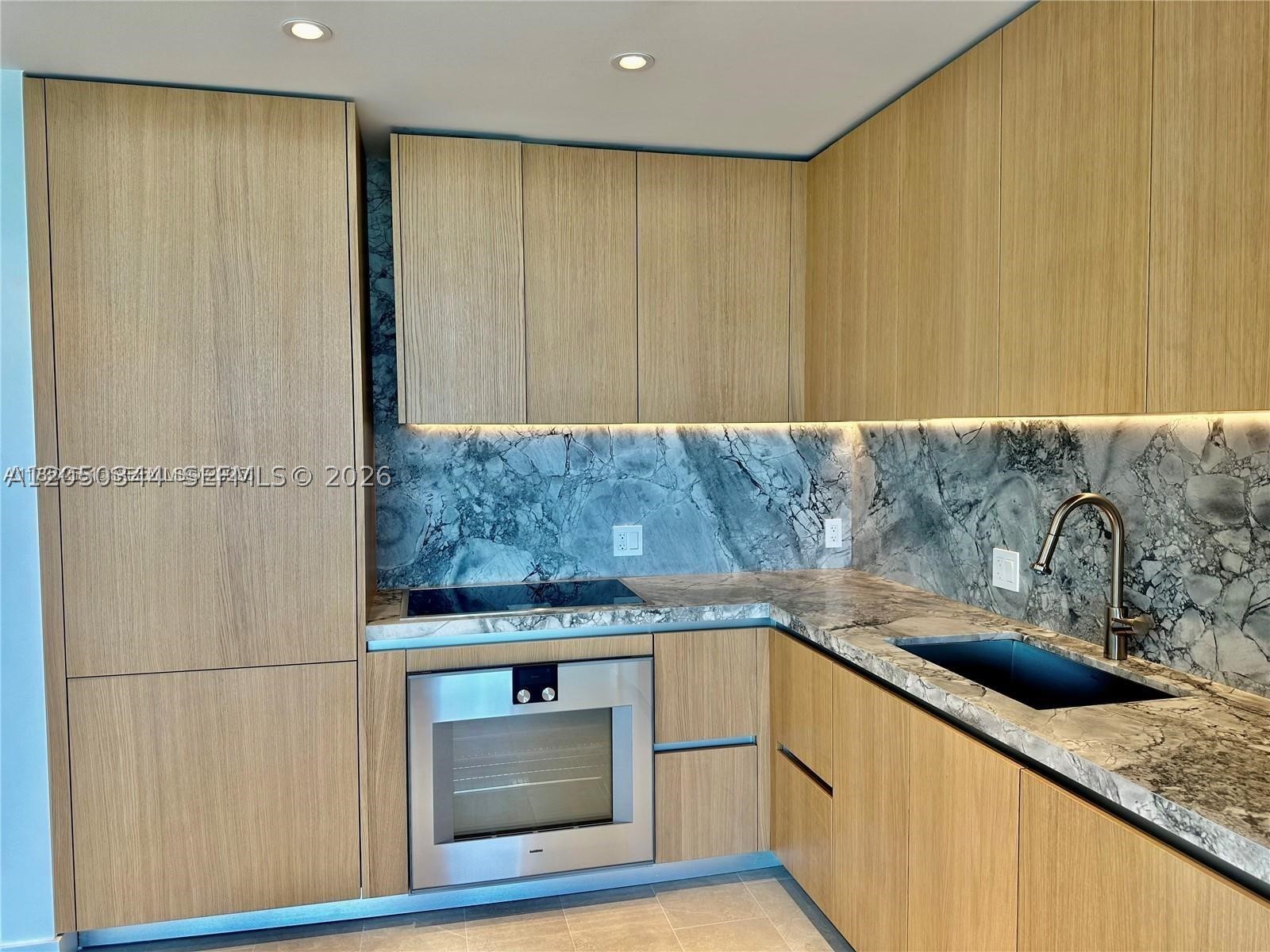 500 ALTON RD #1708, Miami Beach FL 33139
