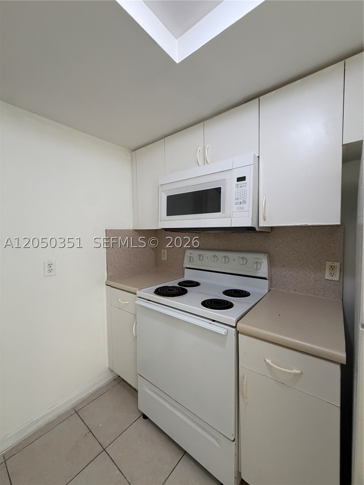 2415 NW 16th St Rd #207-1, Miami FL 33125