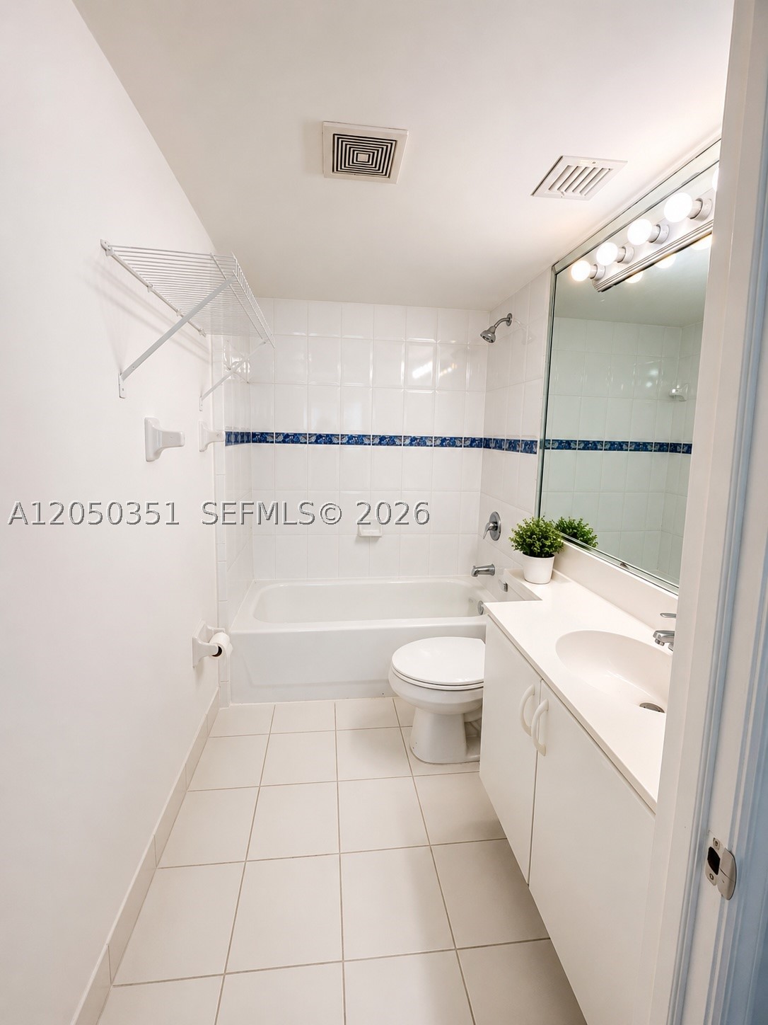 2415 NW 16th St Rd #207-1, Miami FL 33125