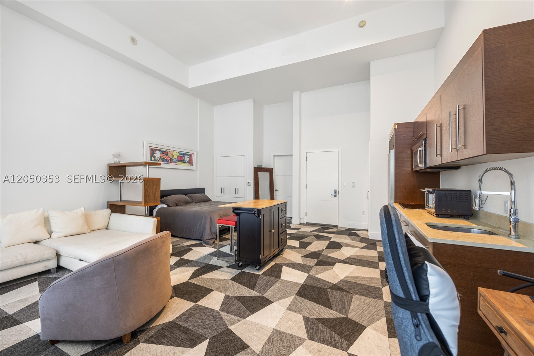 465 Brickell Ave #1503, Miami FL 33131